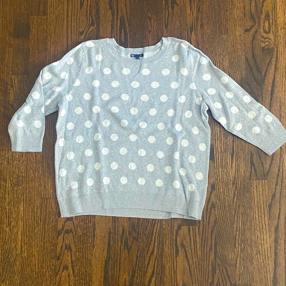 GAP 3/4 Length Grey & White Polka Dot Sweater
